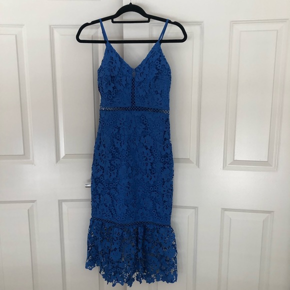 Lulus Tahlia lace Blue Midi dress size small - Picture 5 of 6